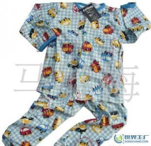 童装市场新亮点 外贸童装与日单尾单汽车图案套装风靡